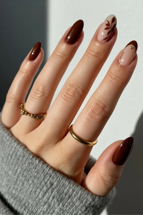 Autumn leaf accent nails, almond shape, cozy style