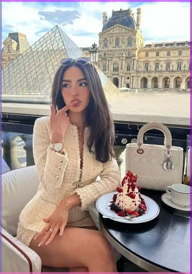 Tweed dress with chic accessories for elegant brunch