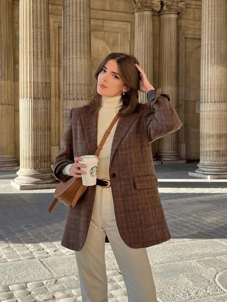 Elegant blazer and turtleneck combo