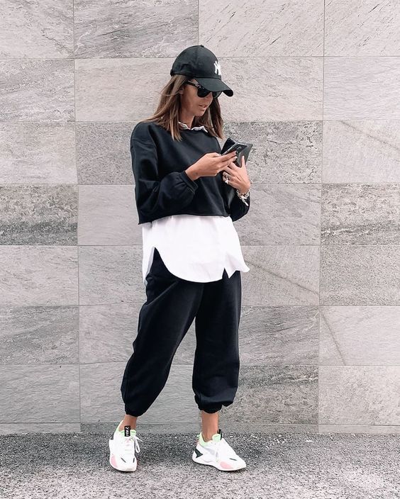 Layered sweatshirt and joggers