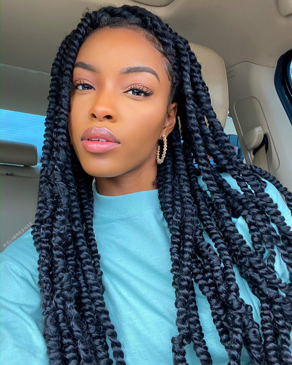 Long Senegalese twists protective hairstyle