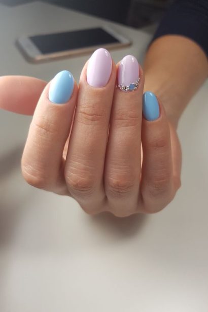 Short Acrylic Nails inspiration look 1