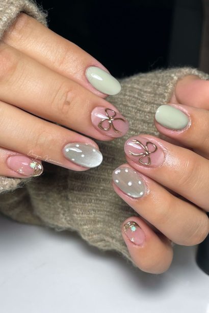Short Almond Nails inspiration look 1