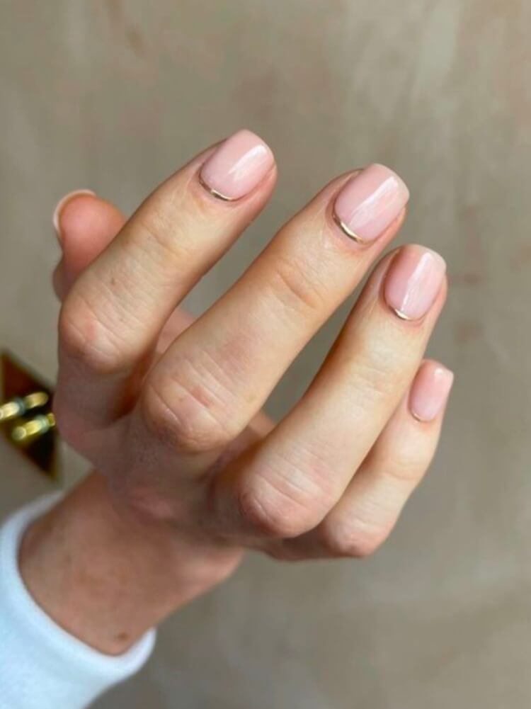 Short Gel Nails inspiration look 1